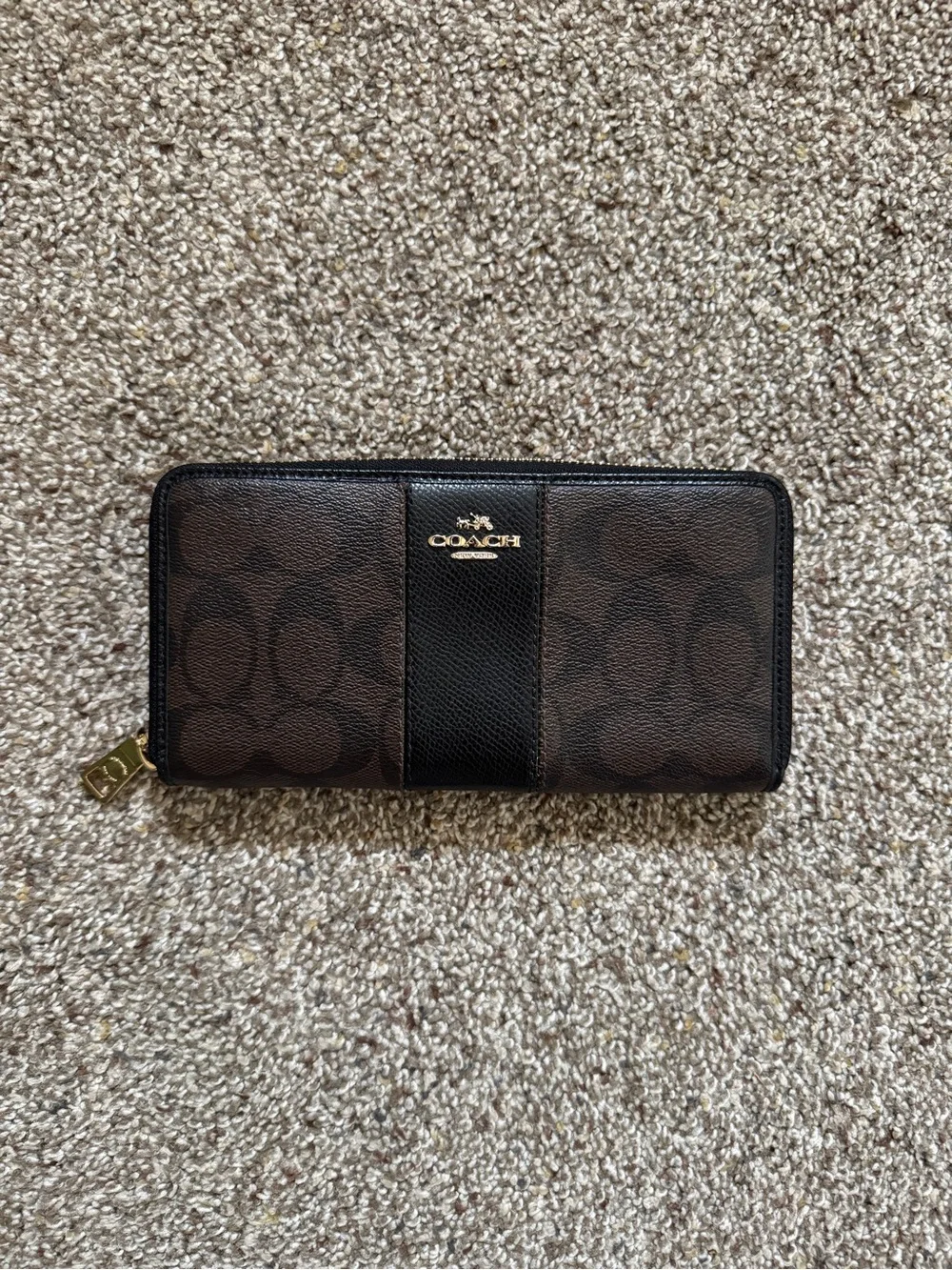 Coach Signature Accordion Zip Wallet - NEW